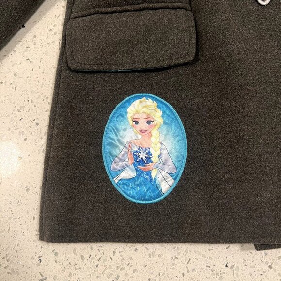 20% off $40+! Authentic Disney Frozen Girls Jacket 6X Grey LIKE NEW Pea Coat - Picture 3 of 13